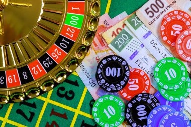Fortune Tiger slot game interface showing five reels with tiger symbols and payline highlights on dewascore